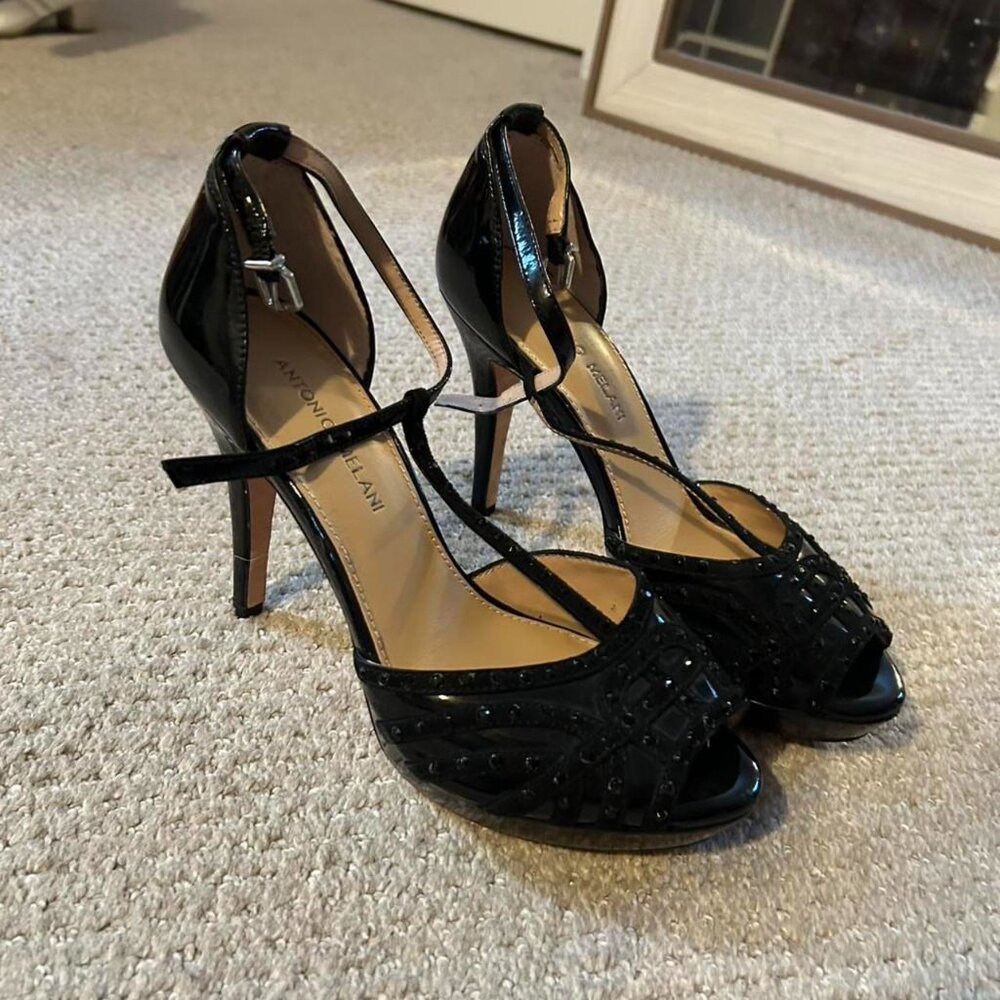Antonio Melani Women's Black Pumps